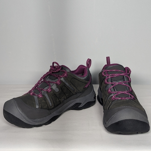 NEW Keen Womens Circadia Low Height Leather Waterproof Hiking Shoes Sz 8.5 grey - Picture 2 of 4